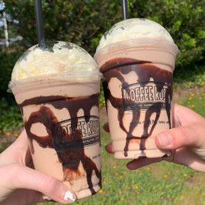 Meet your Posher, Maeve